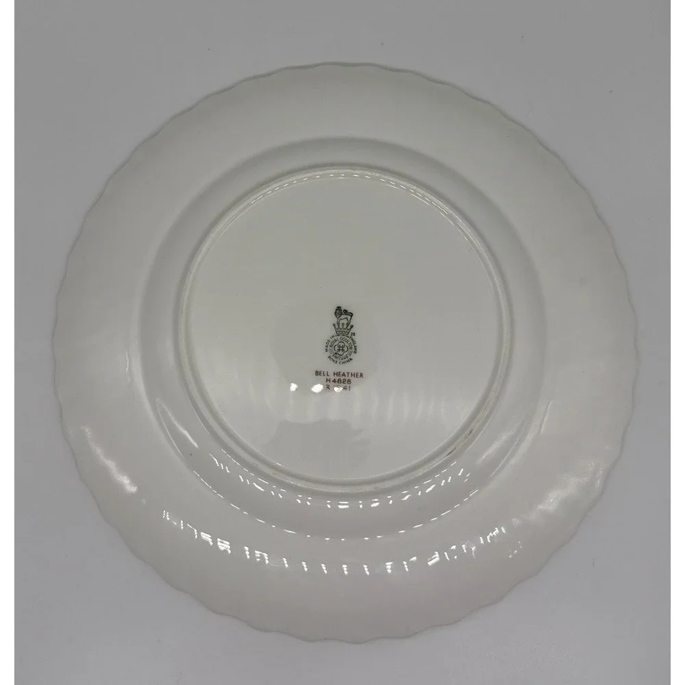Royal Doulton Bell Heather H4828 Bone China Dinner Plate Scalloped Swirl 10.5